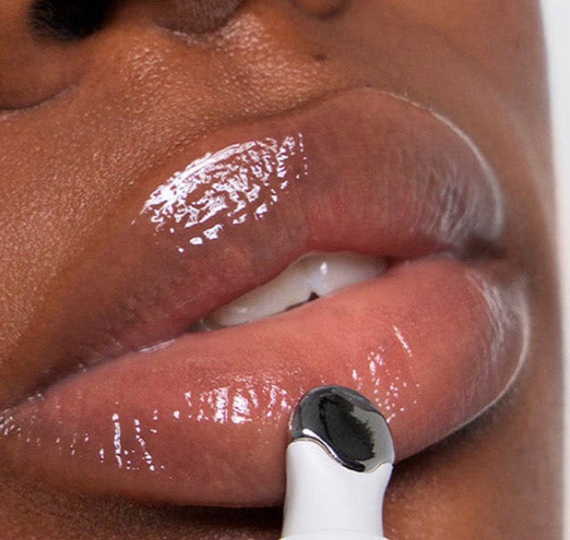 LIP GLOSS