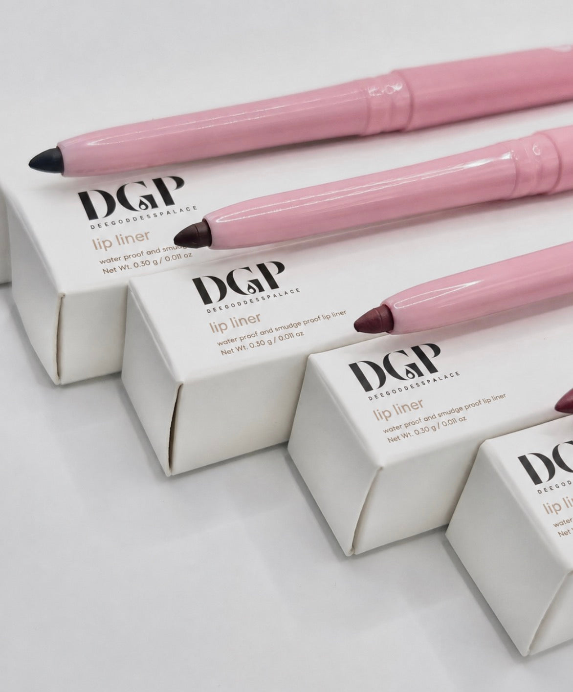 PRECISION LIP LINER